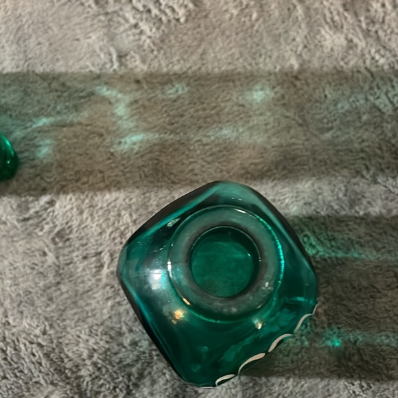 Blue art glass triangular painted flower vases - Picture 9 of 9